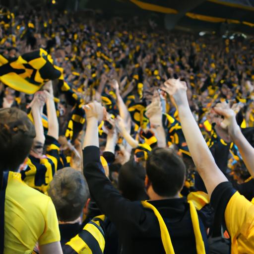 Các CĐV Dortmund cổ vũ cho đội bóng